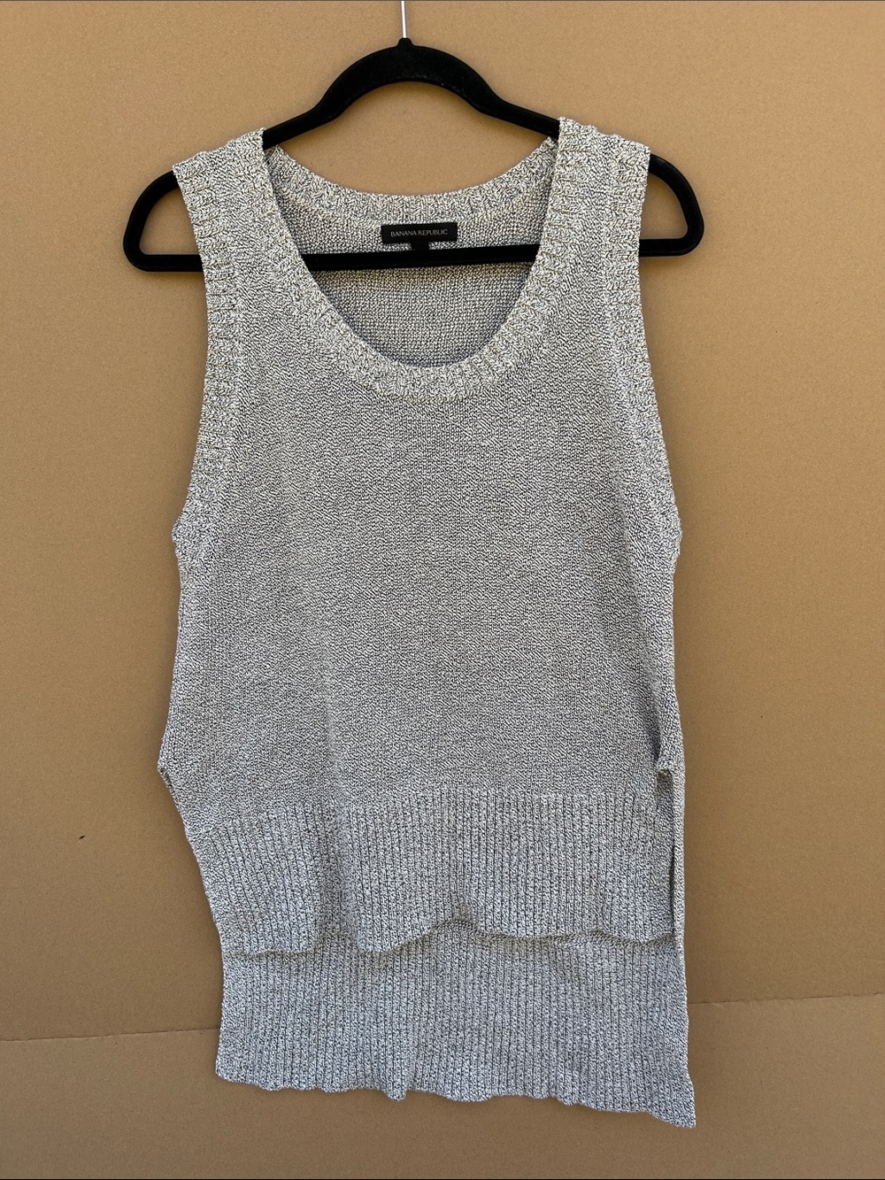Banana Republic V-Neck Sweater Vest Small Gray Women's High Low Knit Relaxed Fit
